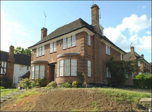 069 Lyttelton Road a